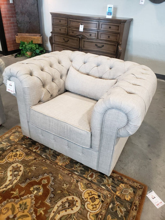 H 8427-1 Tufted Chair (BRAND NEW)