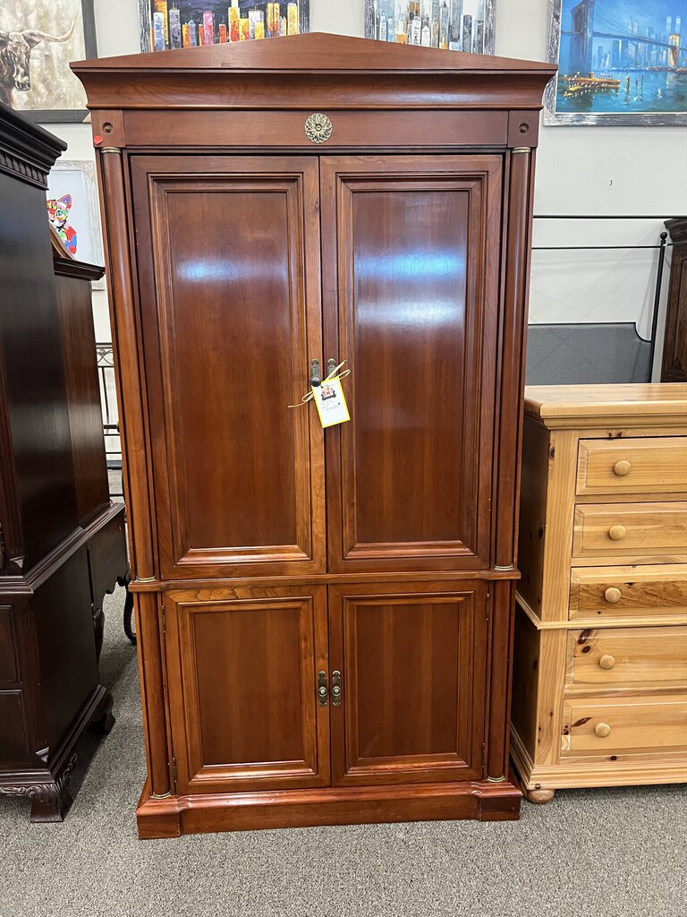 Ethan.Allen. Armoire