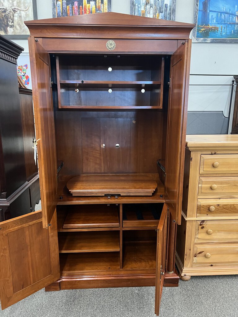 Ethan.Allen. Armoire