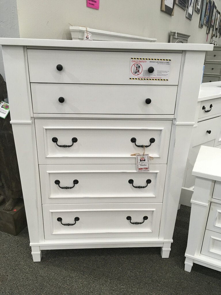 E 683-009 Tallboy/chest White (NEW)