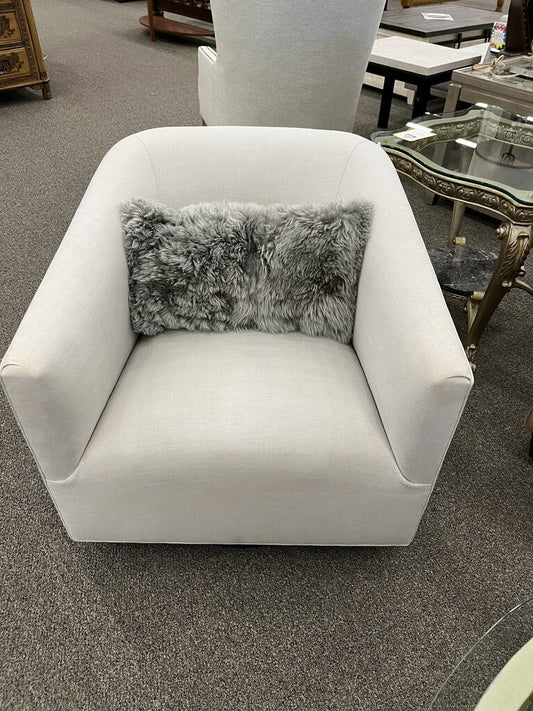 R/H Beige Swivel Chair