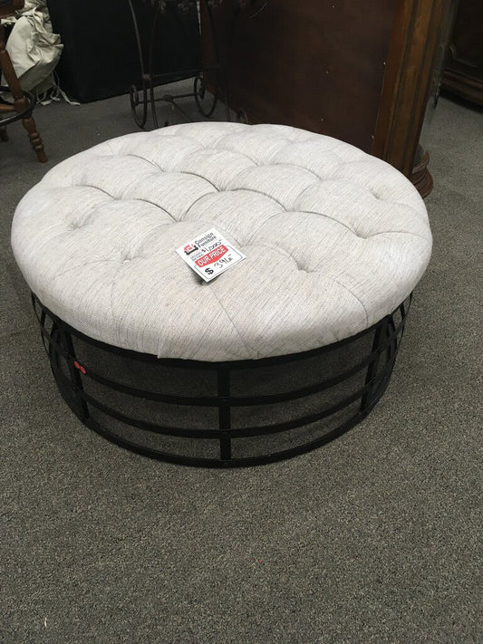 Craftmaster Tufted Ottoman