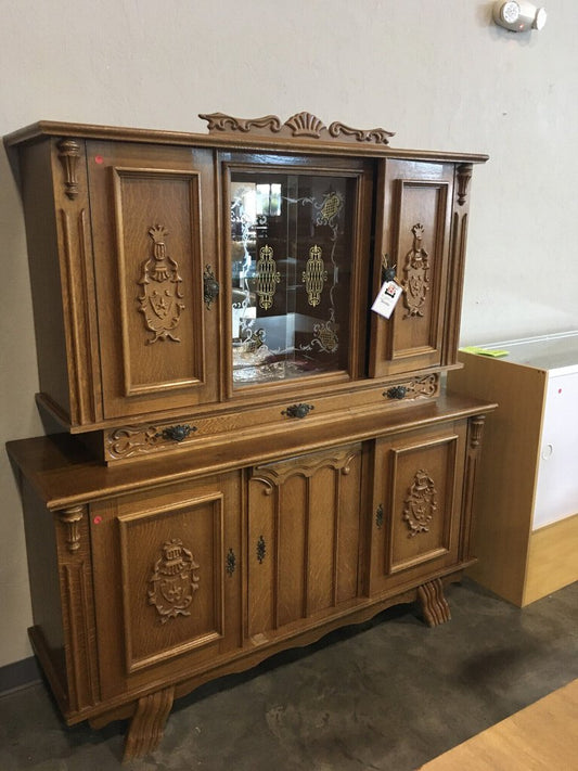 Vintage 2pc Oak Hutch