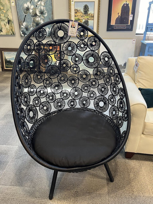 Black Egg Shape Chair
