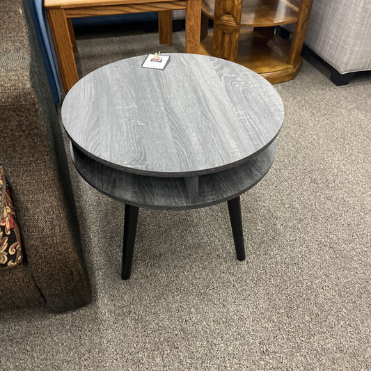 P 2121 End Table Skagen