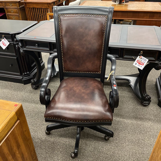 Hooker Leather Exec. Chair