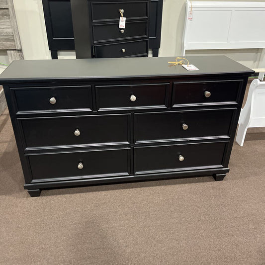 A B687-46 5Dwr Chest Lanolee