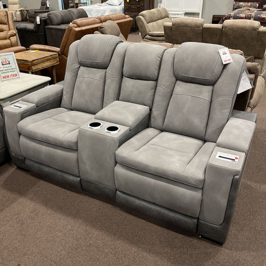 A 2200418 Pwr Loveseat w/ Headrests