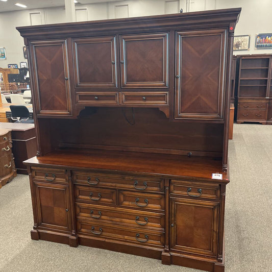 Lg. Credenza w/ Hutch