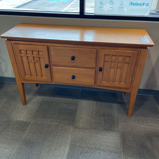 Oak Shaker Leg Buffet