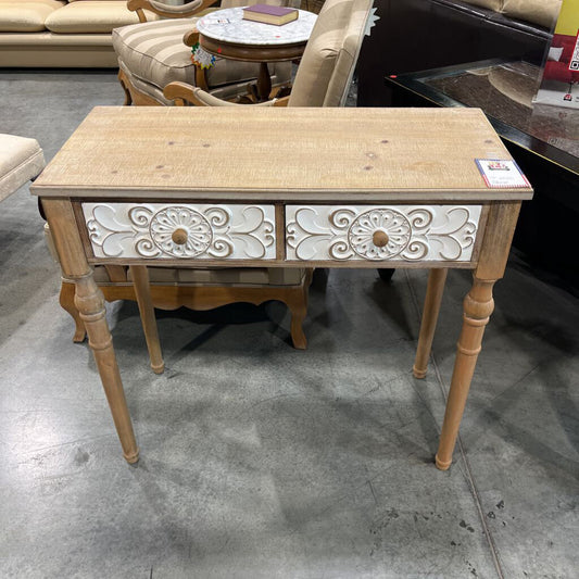 Distressed 2Dwr Entry Table