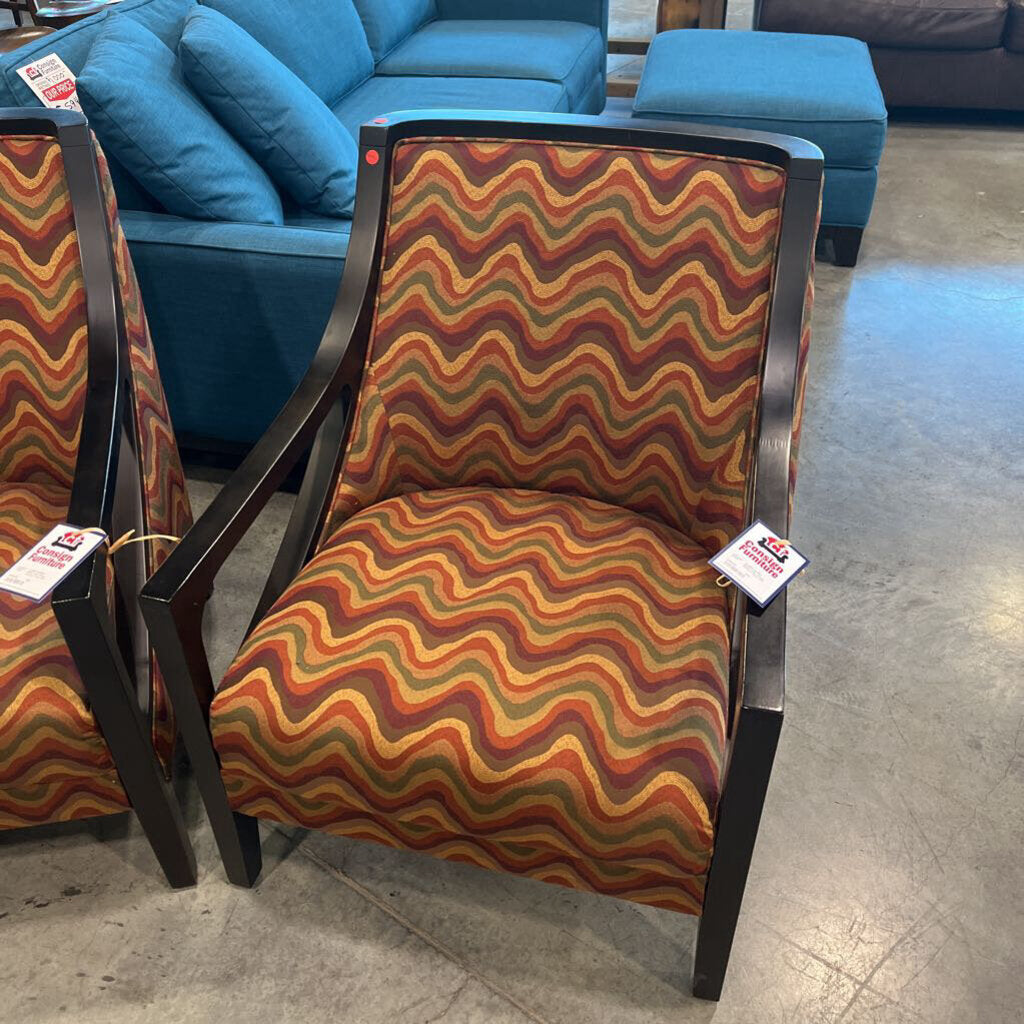 Multi-color Wave Pattern Chair