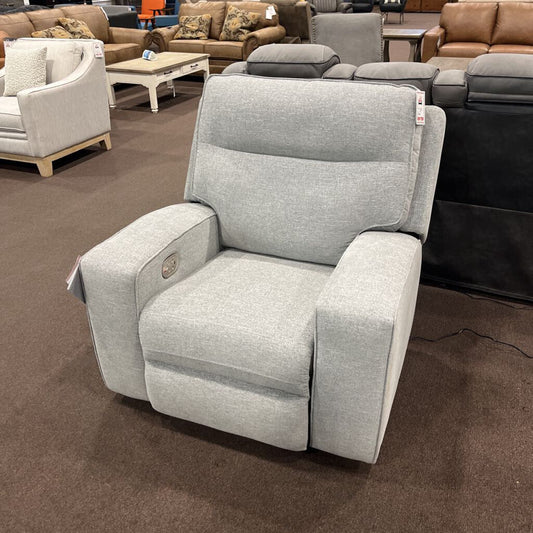 A 90503-13 Pwh Recliner Biscoe