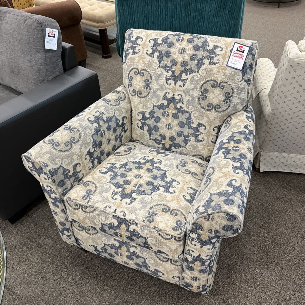 Blue/Beige Pattern Acc. Chair