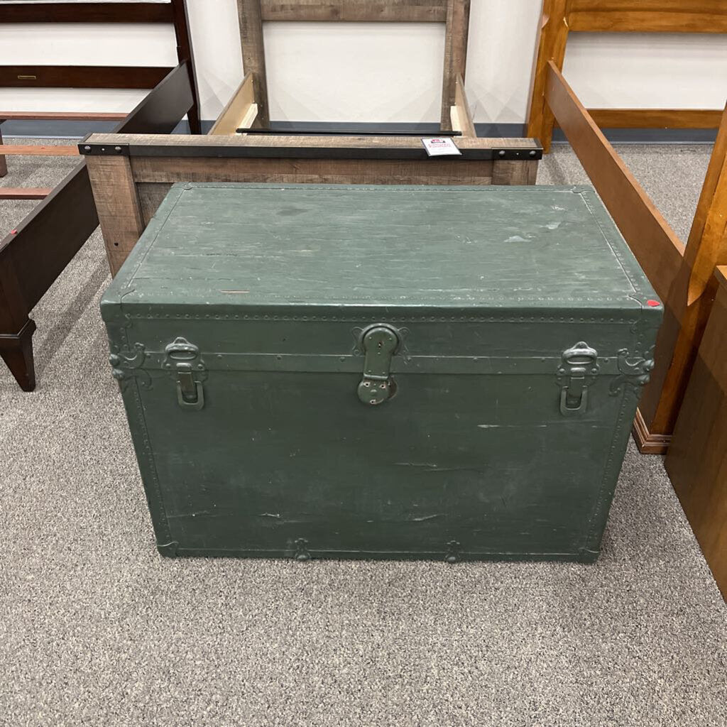 Vintage Green Trunk