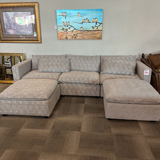 Albany Park Kova Sectional