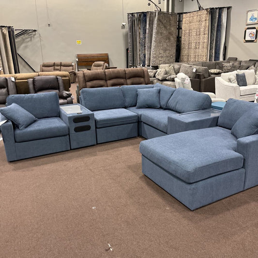 A 92121 7pc Sectional