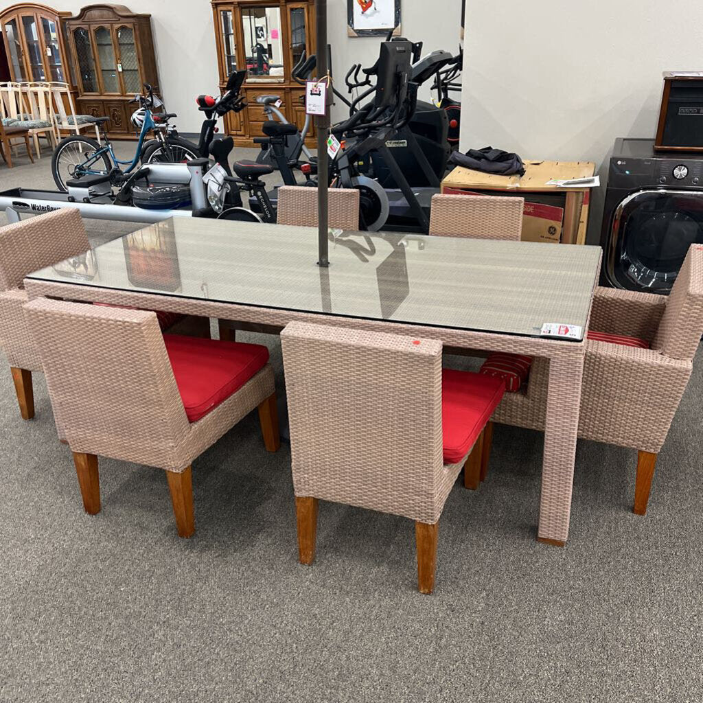 Beige Patio Table w/ 6 Chairs