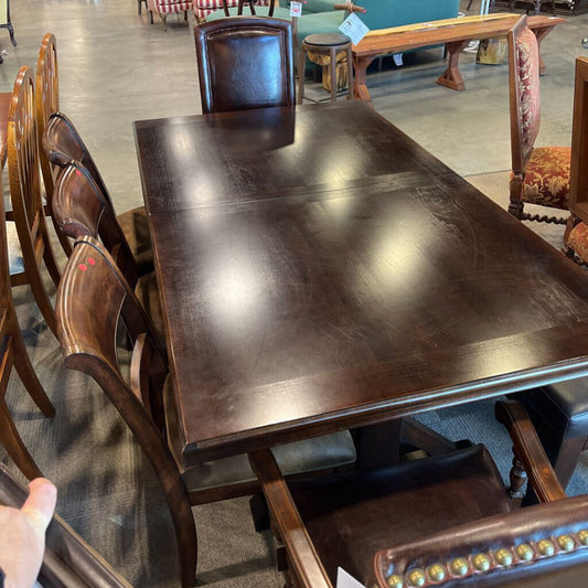 Dining Table w/ 1L 5C 1B