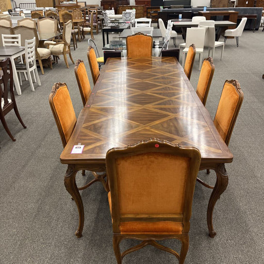 J.Widdicomb Table w/ 8C3L+P