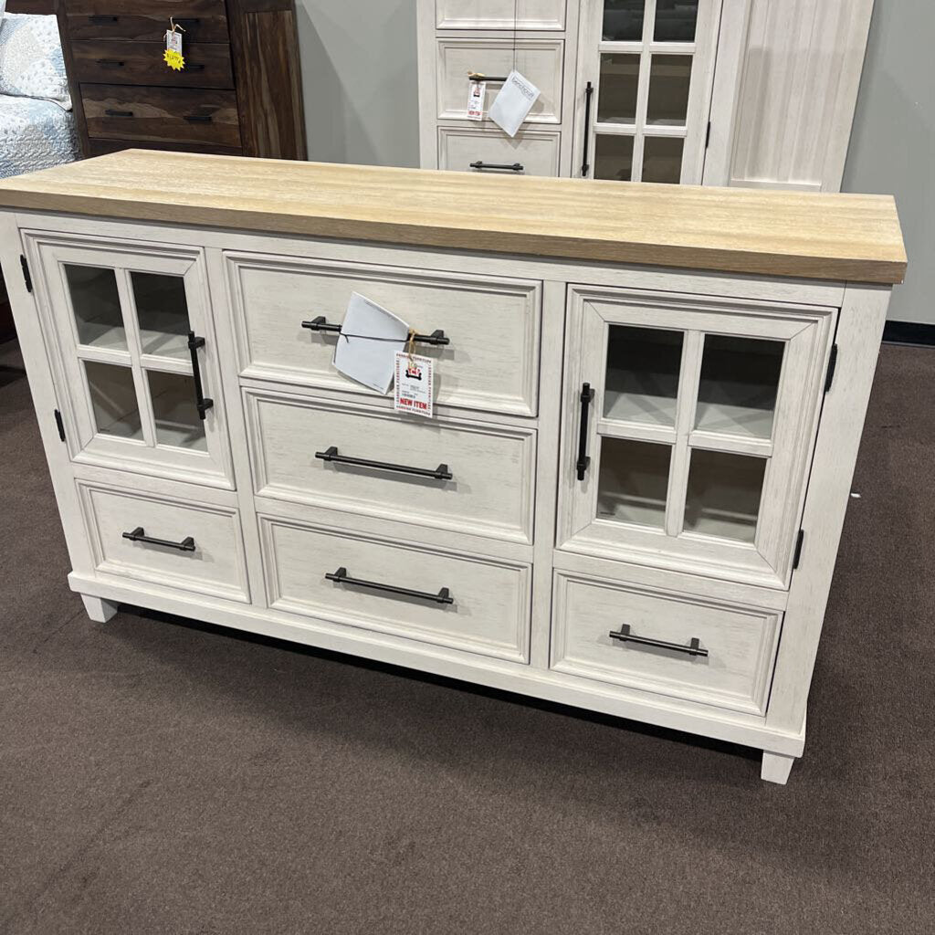 A B683-31 Dresser Shaybrock