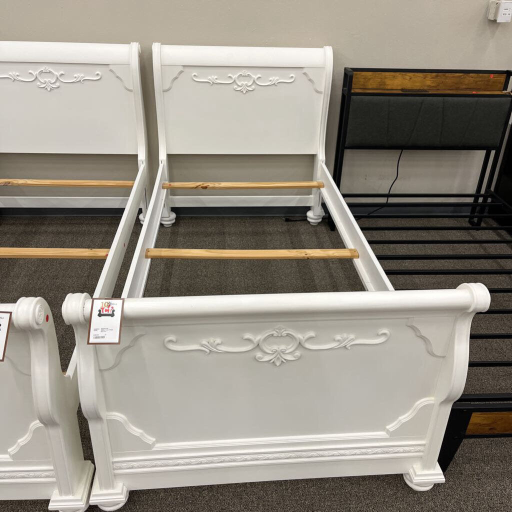 White Twin Sleigh Bed