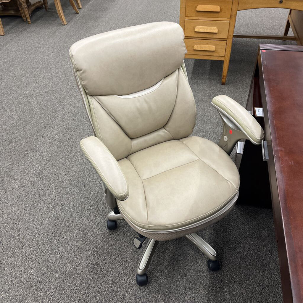 Serta Beige Roller Chair