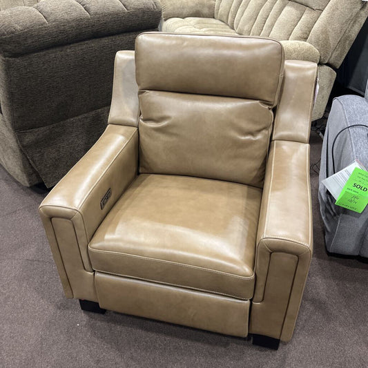 E U7012-04-05 Brown Leather Recliner