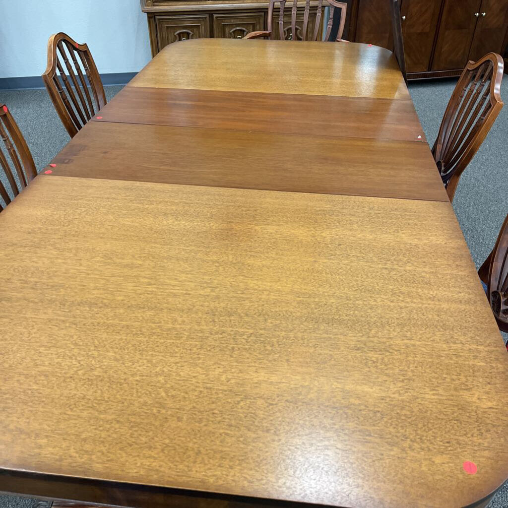 Vintage Table w/ 6 Chairs 3 Leaves