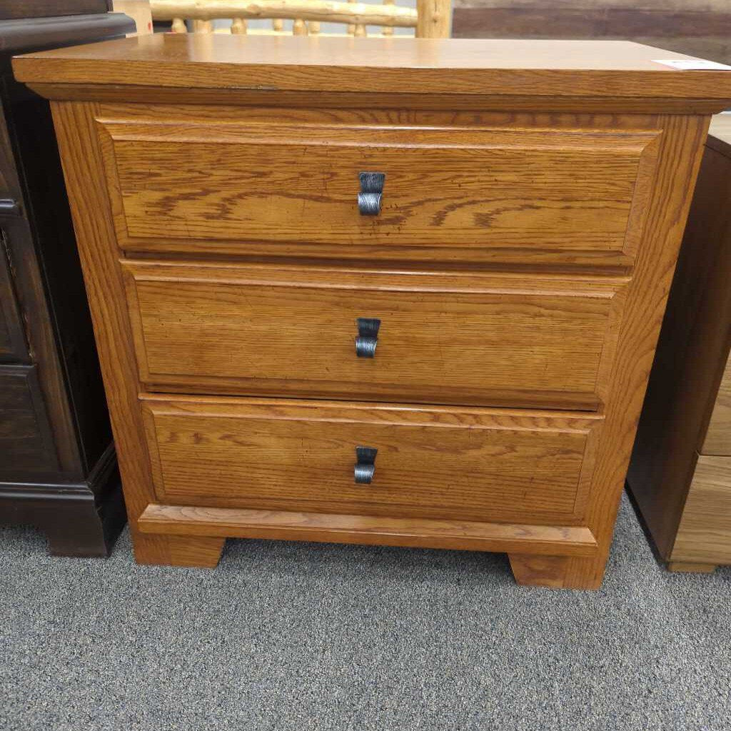 Lg. 3 Drawer Nightstand