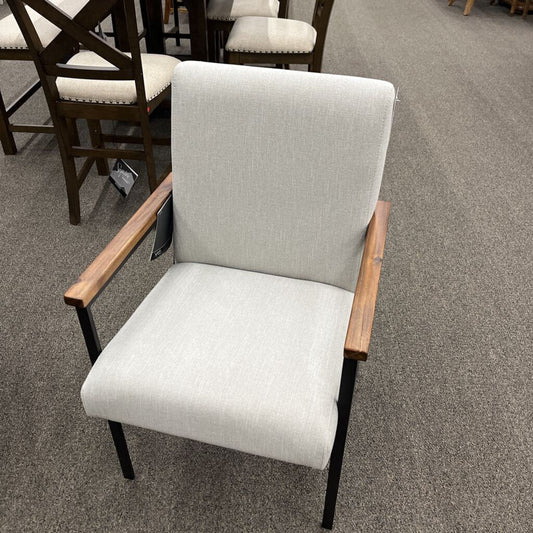 A D790-02A Side Chair Dressoni