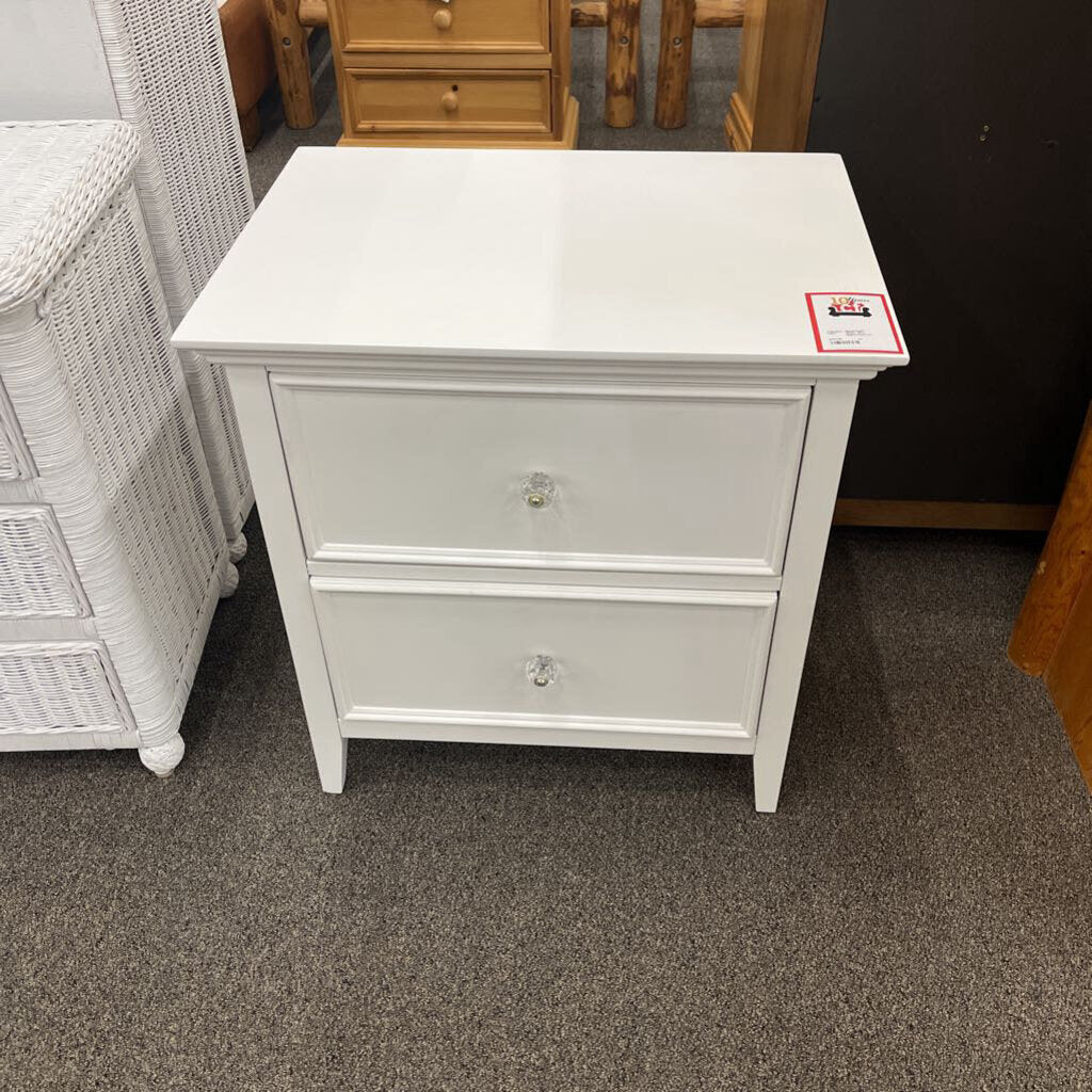 White 2Dwr Nightstand