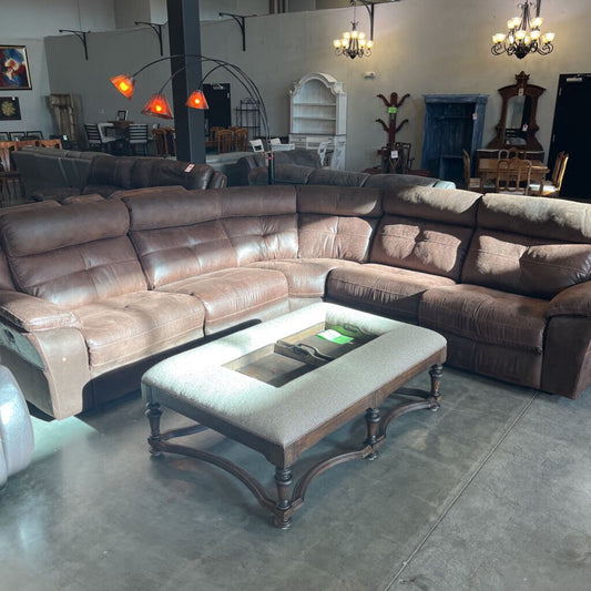 Brown 5pc. Pwr Sectional