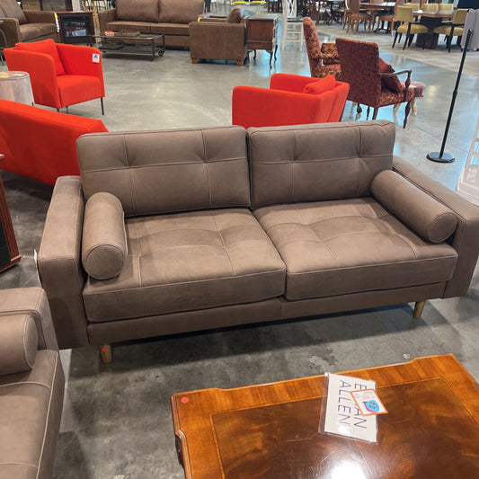 P L2442 Cooper Loveseat