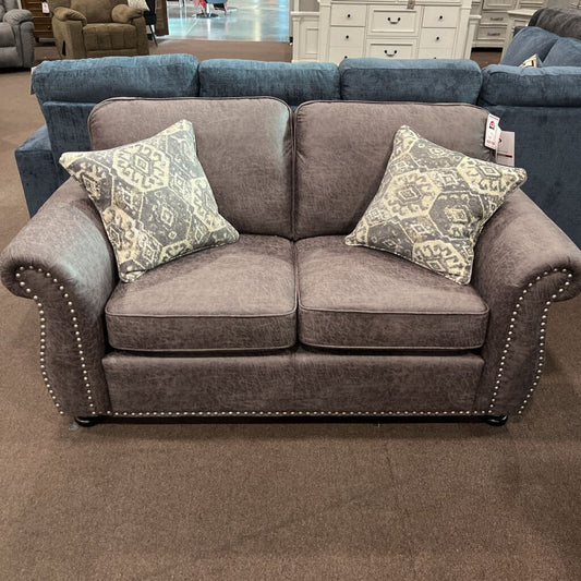 P U9702A Elk River Loveseat