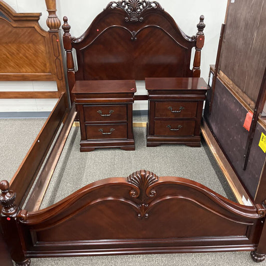 6pc. Queen Cherry Bed Set