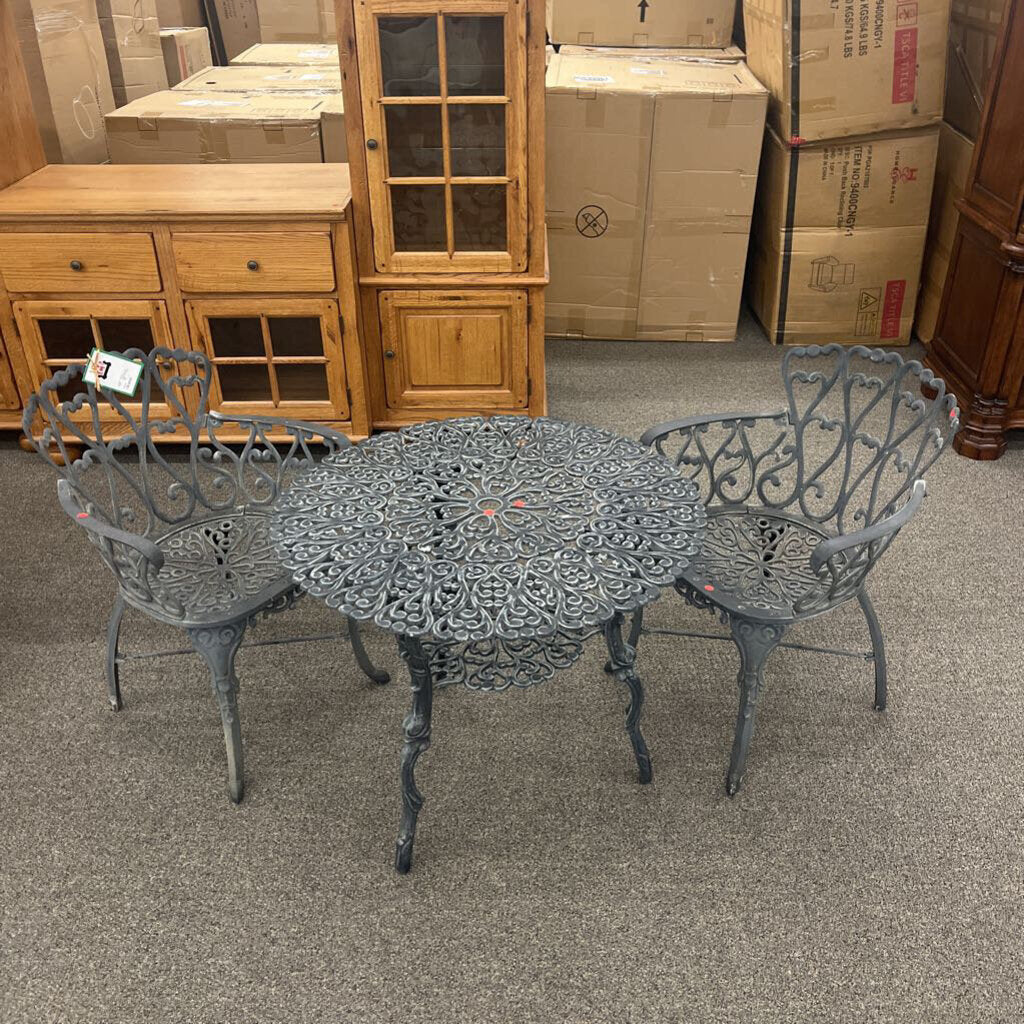 Cast Aluminum Table w/ 2 Chairs