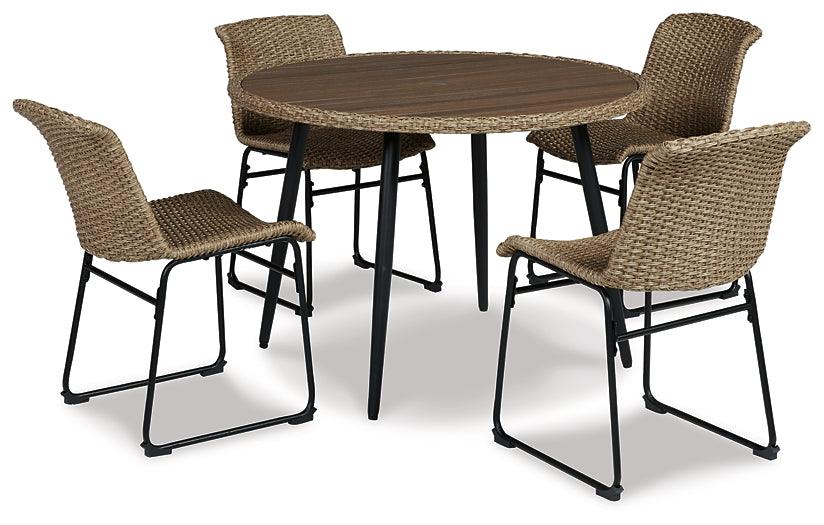 Amaris Outdoor Dining Table and 4 Chairs