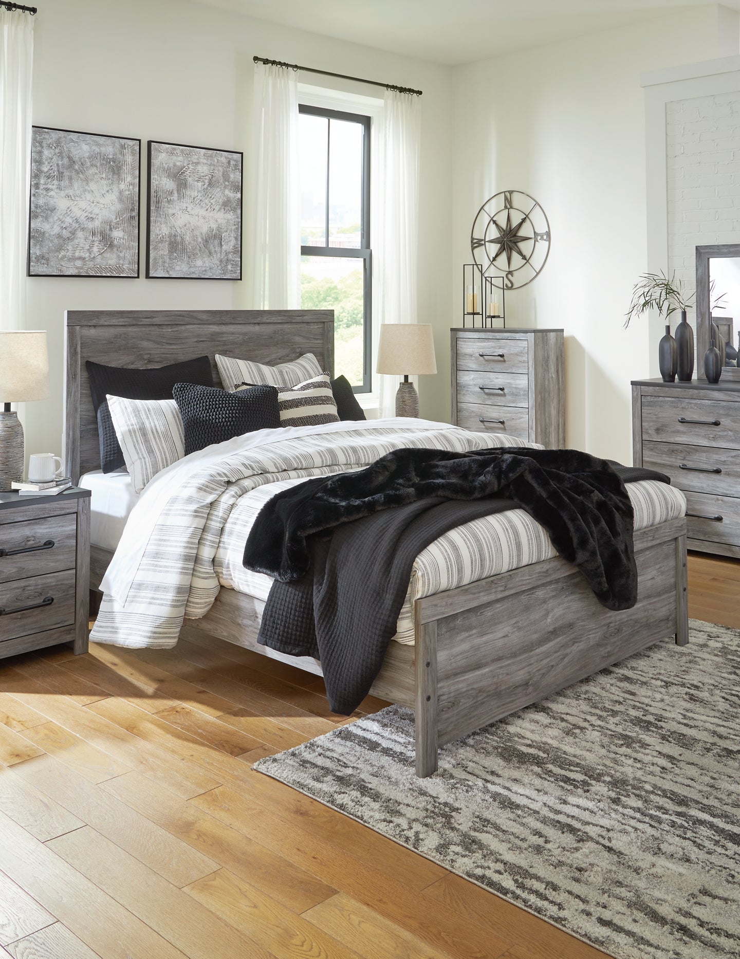 Bronyan Queen Panel Bed with Mirrored Dresser and 2 Nightstands