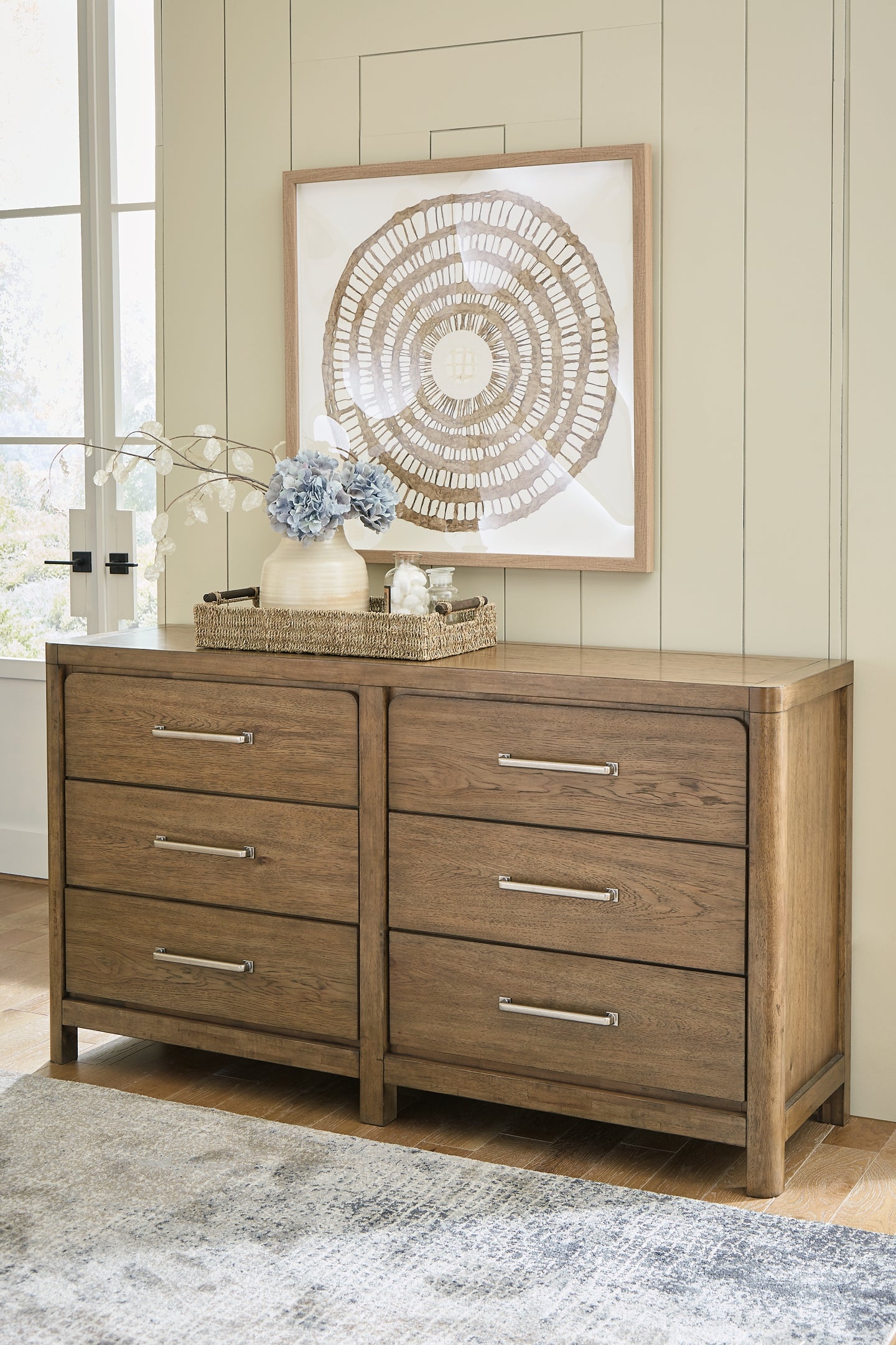 Cabalynn Dresser