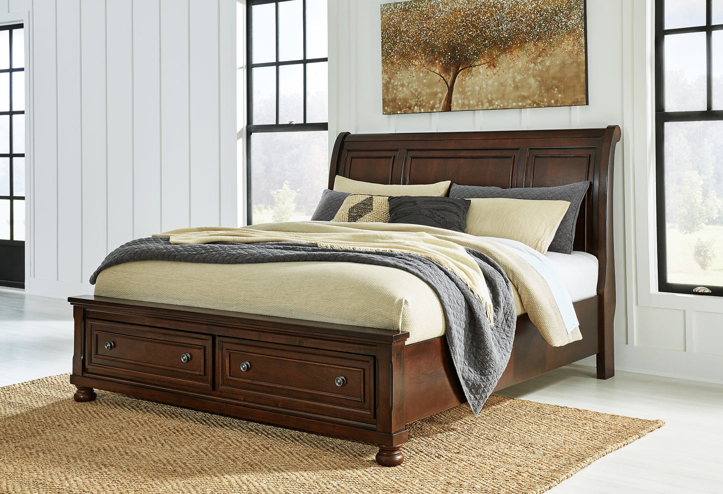 Robbinsdale  Sleigh Bed With Storage