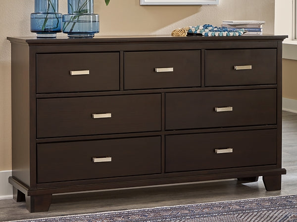 Covetown California King Panel Bed with Dresser and Nightstand