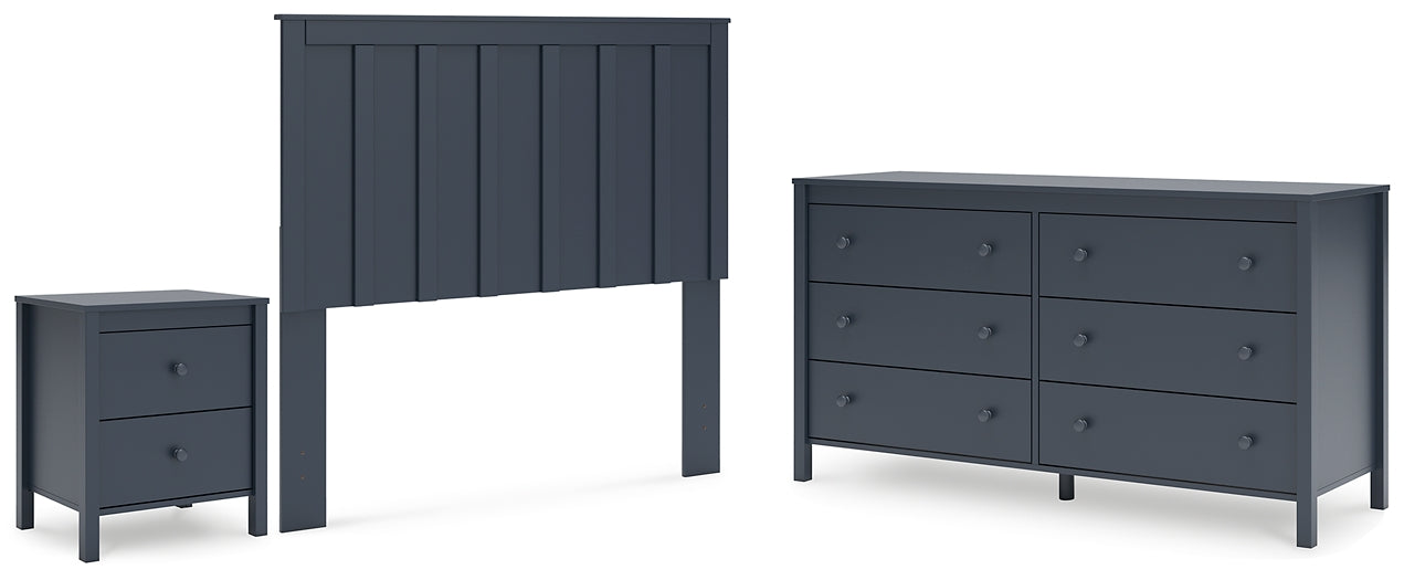 Simmenfort Full Panel Headboard with Dresser and Nightstand