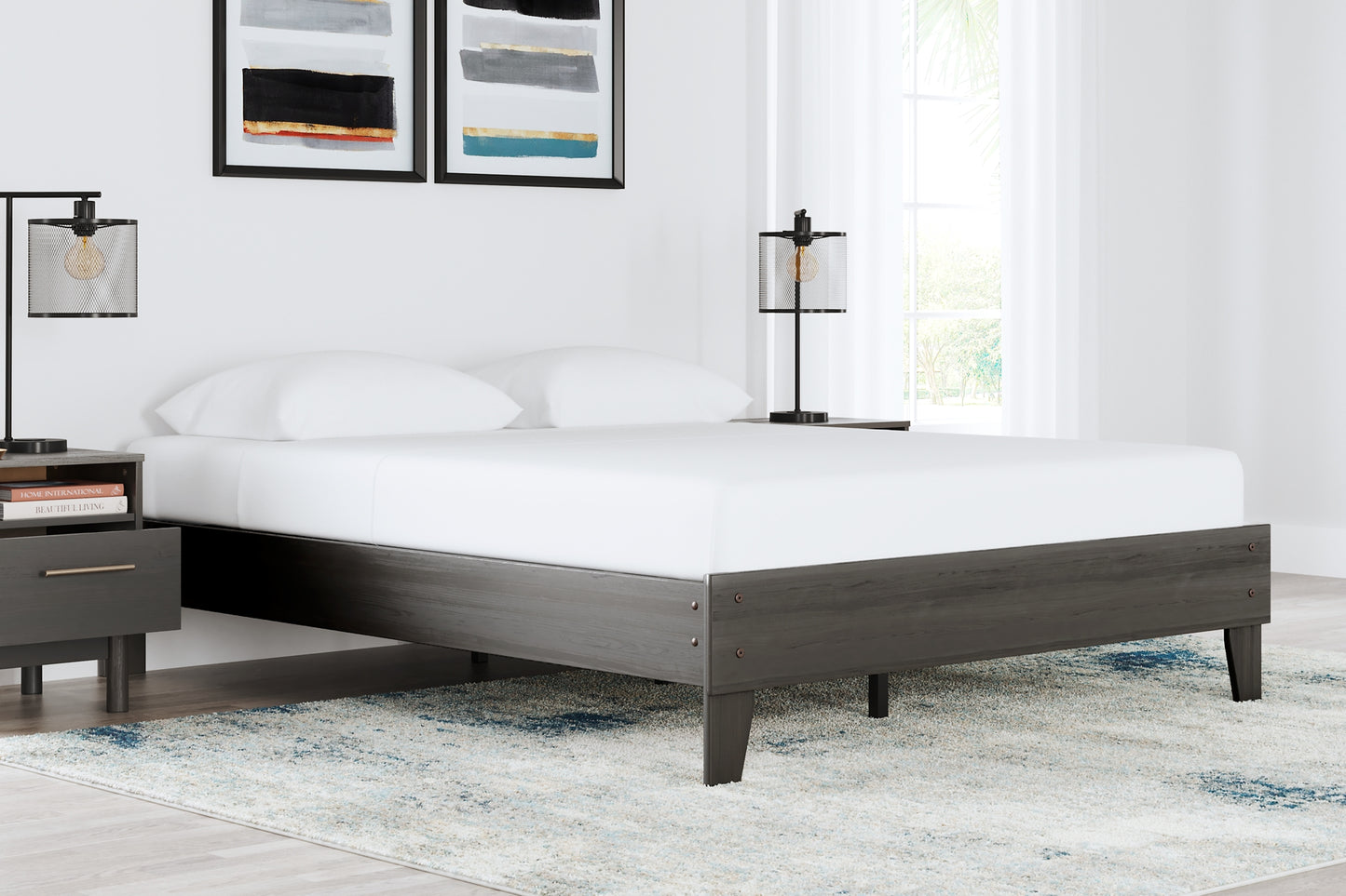 Brymont Queen Platform Bed with 2 Nightstands